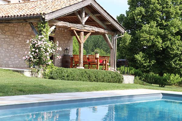Holiday rental with pool close to Bergerac