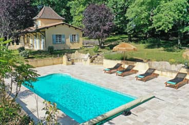 Heerlijke vakantiewoning ten zuiden van Bergerac vlakbij de bastide dorpjes. Met privé zwembad en overdekt terras. 4-5 personen.