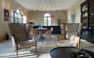 Chateau Elegance Woonkamer - Luxe Vakantiehuis Dordogne