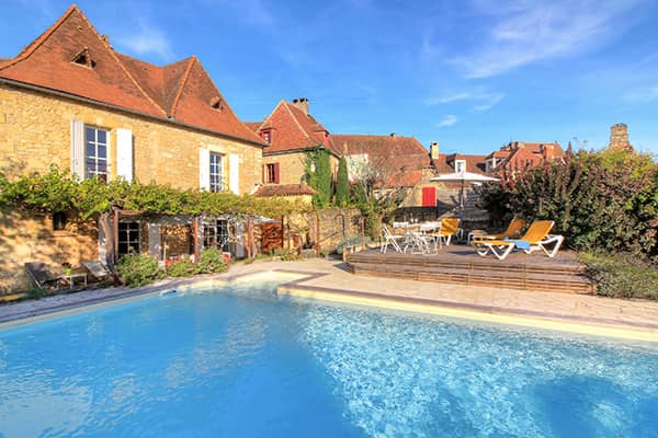 Espingole - Unieke ligging in het hartje van Domme. Prachtig luxe vakantiehuis met privé zwembad. Dichtbij Castelnaud, Beynac, Sarlat en veel meer.