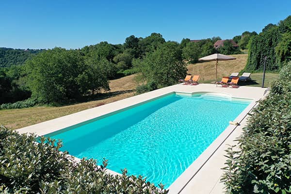 La Ferme - Prachtig gerenoveerde boerderij in de Dordogne in Frankrijk met prive zwembad. Inclusief drie comfortabele slaapkamers met ieder een eigen badkamer.