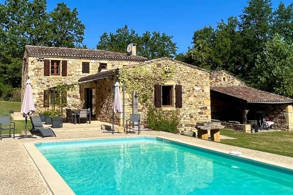 Maison De Biron - Charmant, prachtig gelegen vakantiehuis met een verwarmd zwembad vlakbij het kasteel van Biron en de bastide dorpjes.