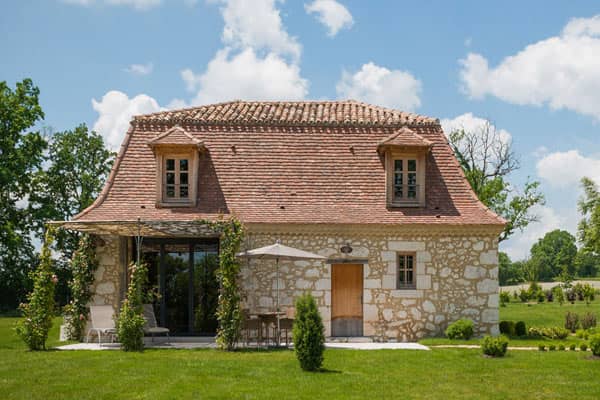 Roumaillac la Bergerie Luxe vakantiewoning met zwembad Roumaillac La Bergerie in de Dordogne. Vlakbij het vliegveld van Bergerac. Zeer hoge standaard.