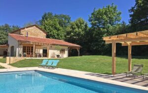 1 le tournier pool 0690 luxury rentals dordogne