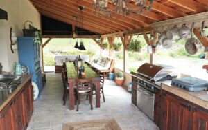 13 villa monplaisant buitenkeuken2 luxe vakantiehuis dordogne