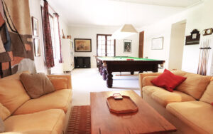 19 cassagne gameroom2 luxury rentals dordogne