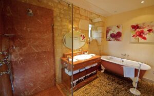 37 prieure fenelon40e villa badkamer4 luxe vakantiehuis dordogne