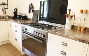 6maison etang keuken4 1 luxe vakantiehuis dordogne