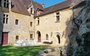 8 rouffillac binnneplaats 0796 luxe vakantiehuis dordogne