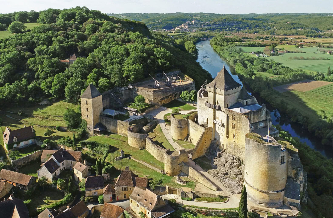 Château de Castelnaud: indrukwekkend middeleeuws kasteel met uitzicht op de Dordogne-rivier