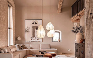 Luxe Vakantiehuis Dordogne interieur Luxe woonkamer in Dordogne vakantiehuis met moderne meubels en houten details.